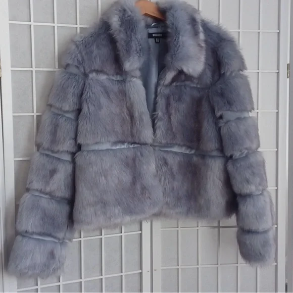Missguided Faux Fur Jacket - Light Gray/Blue - Picture 4 of 10